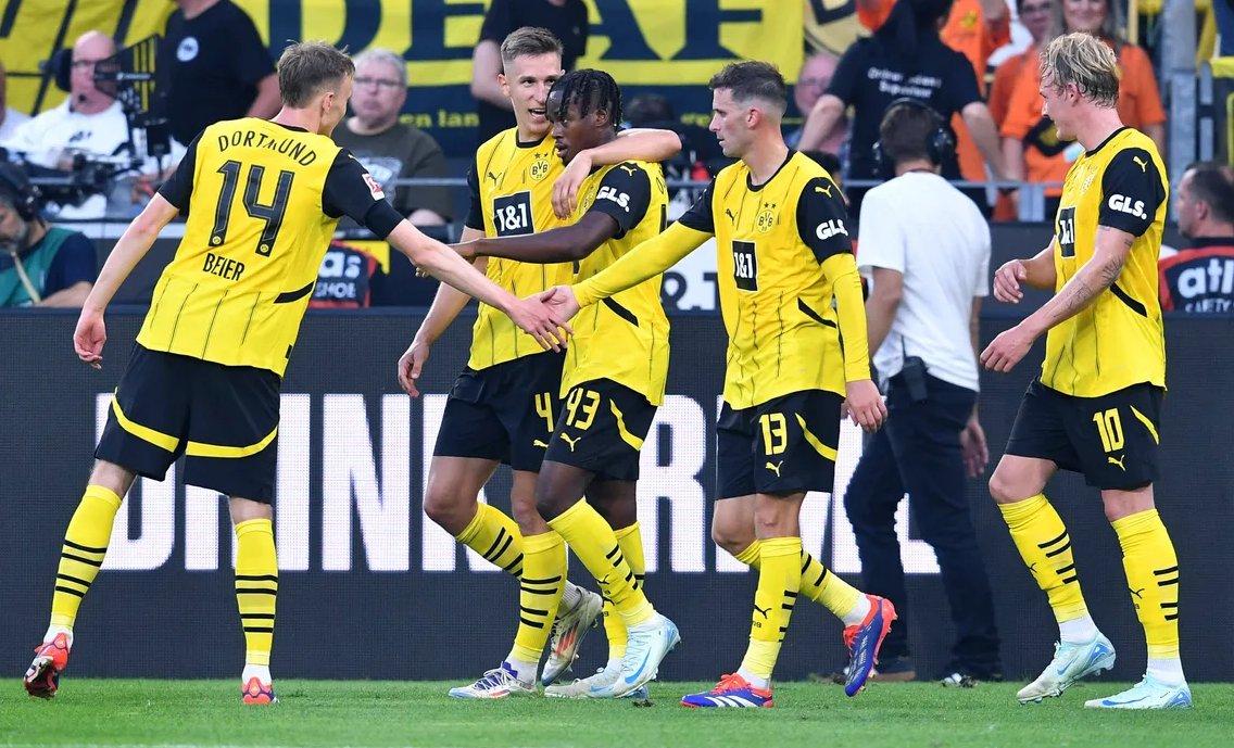 多特蒙德遭遇惨败，状态低迷引关注